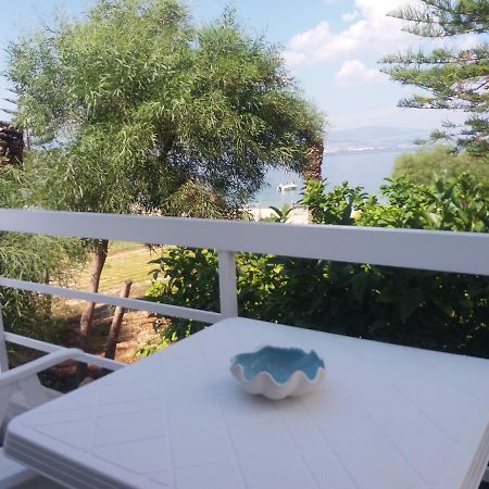 Per Mare Villa Loutra Oraias Elenis Exterior photo